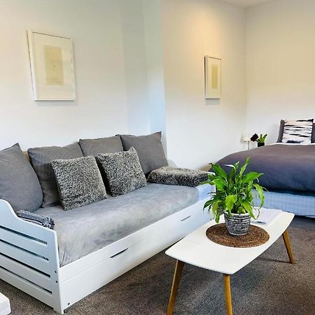 The White Room Wanaka Bagian luar foto