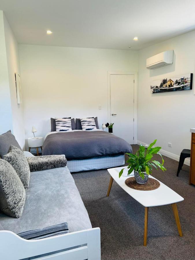 The White Room Wanaka Bagian luar foto