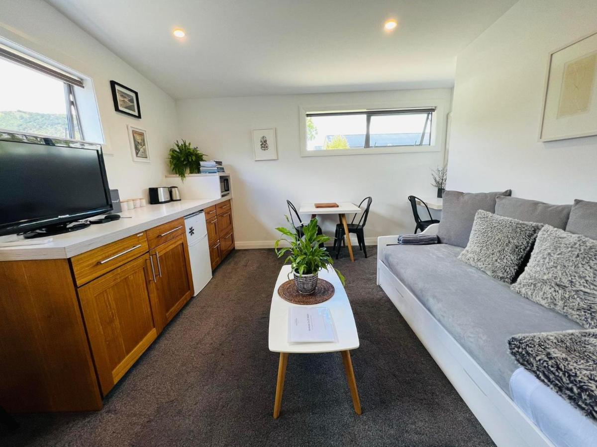 The White Room Wanaka Bagian luar foto