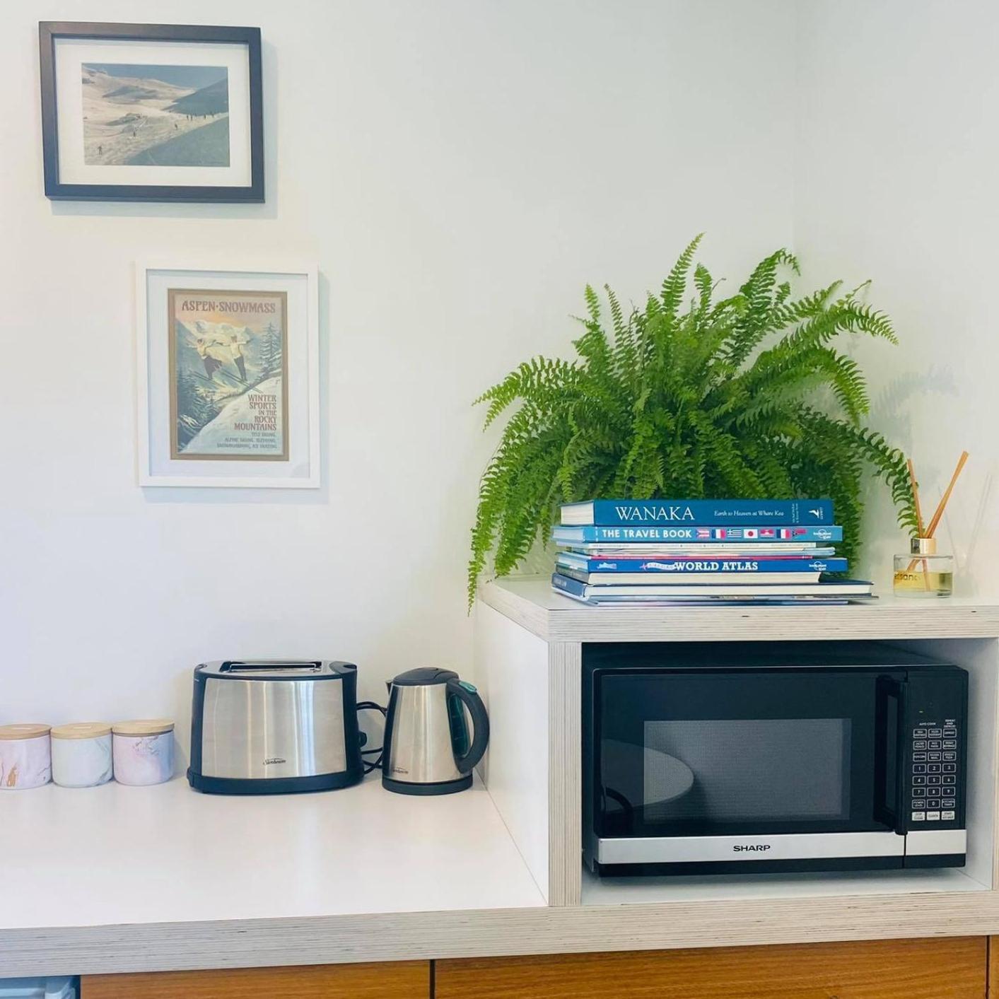 The White Room Wanaka Bagian luar foto